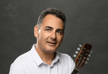 המנדולינה של קפטן ויואלדי - אנסמבל מצו מארח את נגן המנדולינה שמואל אלבז (12:00)