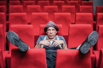 שירתו של אידיוט — המיטב של פיטר שאב (20:30)