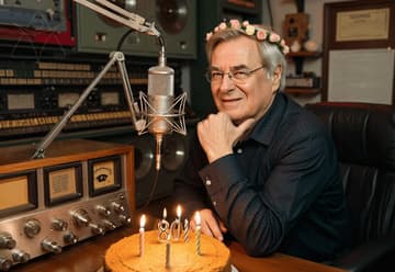 איש הרדיו - 80 לדן כנר עם להקת מוזס סי (20:30)